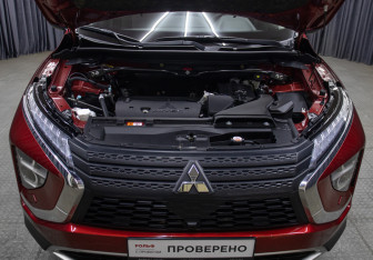 Подержанный автомобиль Mitsubishi Eclipse Cross 2021 года (9 фото)