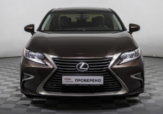 Подержанный автомобиль Lexus ES 2016 года (2 фото)
