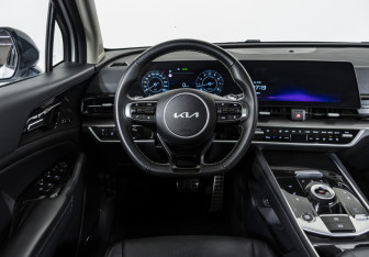 Подержанный автомобиль Kia Sportage 2024 года (10 фото)