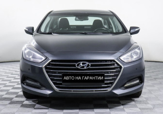 Подержанный автомобиль Hyundai i40 Sedan 2016 года (2 фото)