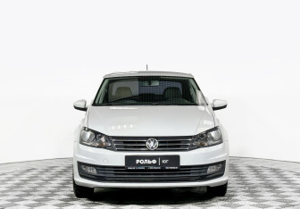 Подержанный автомобиль Volkswagen Polo Sedan 2016 года (2 фото)