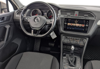 Подержанный автомобиль Volkswagen Tiguan 2019 года (25 фото)