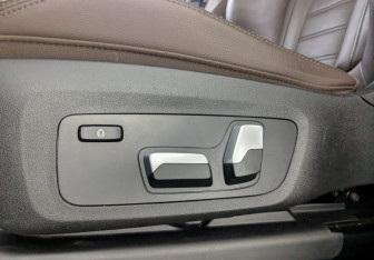 Подержанный автомобиль BMW X3 2020 года (24 фото)