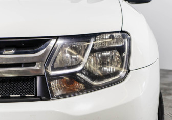 Подержанный автомобиль Renault Duster 2016 года (5 фото)