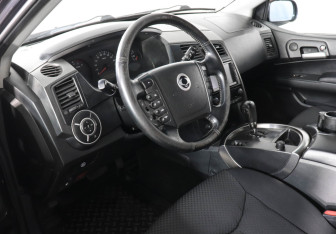 Подержанный автомобиль SsangYong Kyron 2008 года (9 фото)