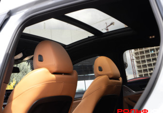 Подержанный автомобиль BMW X4 2024 года (15 фото)