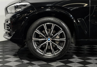 Подержанный автомобиль BMW X5 2020 года (8 фото)
