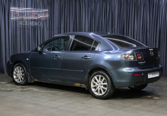 Подержанный автомобиль Mazda 3 Sedan 2008 года (7 фото)