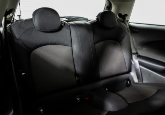 Подержанный автомобиль MINI Hatch 2020 года (9 фото)