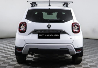 Подержанный автомобиль Renault Duster 2021 года (4 фото)