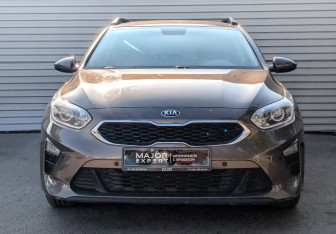 Подержанный автомобиль Kia Ceed Hatchback 2019 года (2 фото)