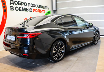 Новый Toyota Camry Sedan 2024 (4 фото)