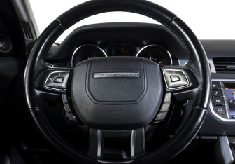 Подержанный автомобиль Land Rover Range Rover Evoque 2018 года (13 фото)