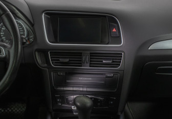 Подержанный автомобиль Audi Q5 2009 года (14 фото)