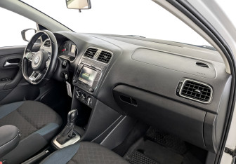 Подержанный автомобиль Volkswagen Polo Sedan 2019 года (11 фото)