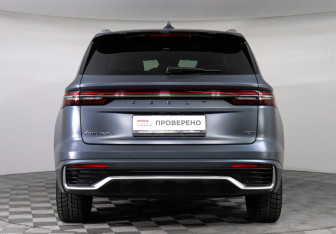 Подержанный автомобиль Geely Monjaro 2024 года (6 фото)