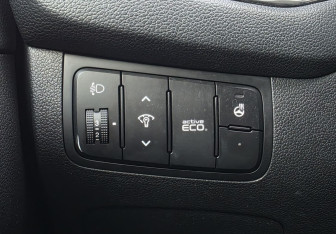 Подержанный автомобиль Kia Ceed Hatchback 2015 года (18 фото)