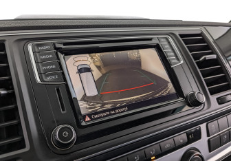 Подержанный автомобиль Volkswagen Multivan 2018 года (26 фото)