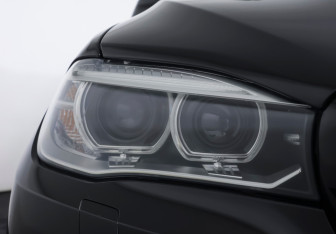 Подержанный автомобиль BMW X5 2014 года (21 фото)