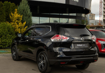 Подержанный автомобиль Nissan X-Trail 2016 года (5 фото)