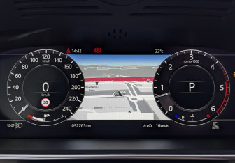 Подержанный автомобиль Land Rover Range Rover 2020 года (16 фото)