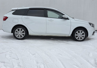 Подержанный автомобиль LADA (ВАЗ) Vesta Wagon 2020 года (4 фото)