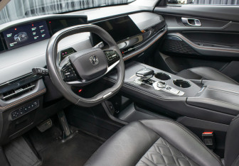 Подержанный автомобиль Changan UNI-K 2022 года (16 фото)