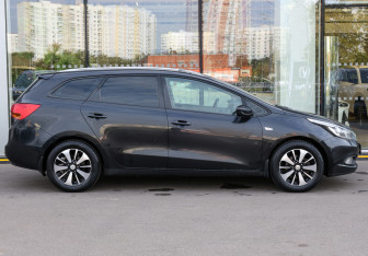 Подержанный автомобиль Kia Ceed Wagon 2014 года (4 фото)