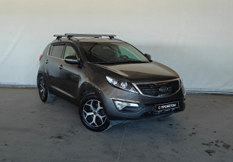 Подержанный автомобиль Kia Sportage 2011 года (3 фото)