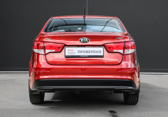 Подержанный автомобиль Kia Rio Sedan 2015 года (5 фото)