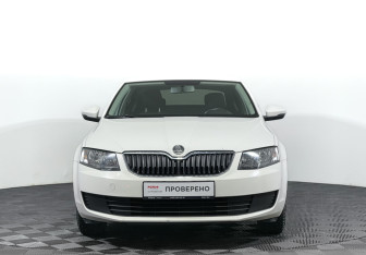 Подержанный автомобиль Skoda Octavia Liftback 2014 года (2 фото)