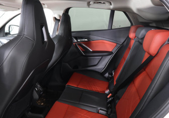 Подержанный автомобиль BMW X2 2024 года (14 фото)