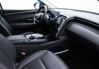 Подержанный автомобиль Hyundai Tucson 2022 года (9 фото)