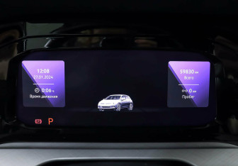 Подержанный автомобиль Volkswagen Golf Hatchback 2020 года (12 фото)