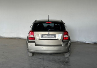 Подержанный автомобиль Dodge Caliber 2008 года (5 фото)