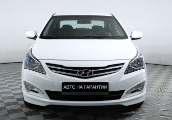 Подержанный автомобиль Hyundai Solaris Sedan 2014 года (2 фото)