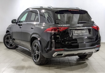 Подержанный автомобиль Mercedes-Benz GLE 2021 года (7 фото)