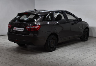 Подержанный автомобиль LADA (ВАЗ) Vesta Wagon 2019 года (5 фото)
