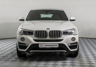 Подержанный автомобиль BMW X4 2017 года (2 фото)