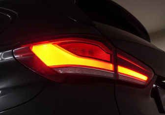 Подержанный автомобиль BMW X1 2020 года (25 фото)