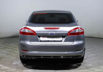 Подержанный автомобиль Ford Mondeo Sedan 2008 года (6 фото)