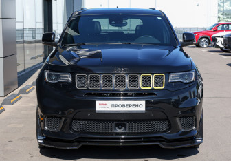Подержанный автомобиль Jeep Grand Cherokee 2018 года (2 фото)
