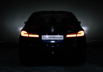 Подержанный автомобиль BMW M5 Sedan 2020 года (23 фото)