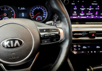 Подержанный автомобиль Kia K5 2020 года (29 фото)