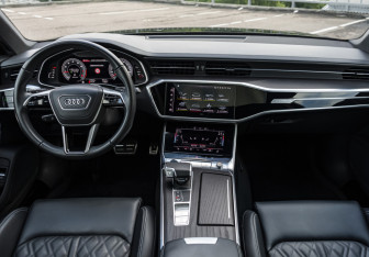 Подержанный автомобиль Audi A6 Sedan 2024 года (13 фото)