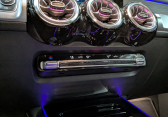 Подержанный автомобиль Mercedes-Benz GLB 2021 года (18 фото)