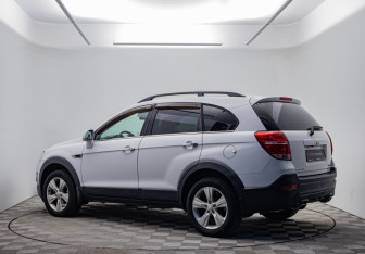 Подержанный автомобиль Chevrolet Captiva 2014 года (7 фото)