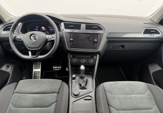 Подержанный автомобиль Volkswagen Tiguan 2019 года (13 фото)