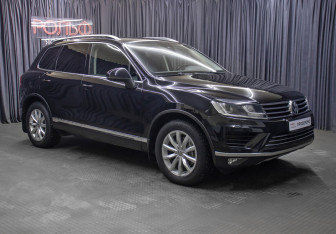Подержанный автомобиль Volkswagen Touareg 2015 года (3 фото)