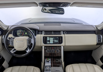 Подержанный автомобиль Land Rover Range Rover 2015 года (14 фото)